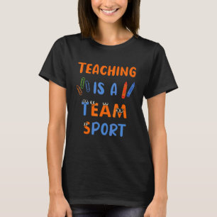 Lehre ist ein Zitat von Coolen Sportlehrern T-Shirt