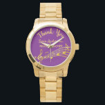 Lehrer für Ruhestandsmusik lila Goldnoten Armbanduhr<br><div class="desc">Einfaches und elegantes Ruhestandsgeschenk für eine Musiklehrerin! Ein klassischer Lila Hintergrund mit vergoldeten Imitaten Musiknoten. Vorlage für einen Namen,  und der folgende: Danke,  goldene Buchstaben. Vielen Dank,  dass Sie mit einem modernen handgeschriebenen Stil geschrieben sind.</div>