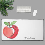 Lehrer Geschenk Apple Schreibtischunterlage<br><div class="desc">Dieser elegante Schreibtisch ist mit einem roten Apfel dekoriert. Einfach anpassbar. Perfekt als Geschenk eines Lehrers. Original Wasserfarbe © Michele Davies.</div>