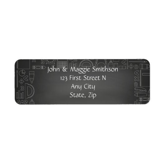 Lehrer mit Hintergrund zur Grafik in Blackboard (Vorne)