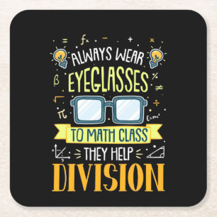 Lehrer tragen immer eine Brille in der Mathe-Klass Rechteckiger Pappuntersetzer