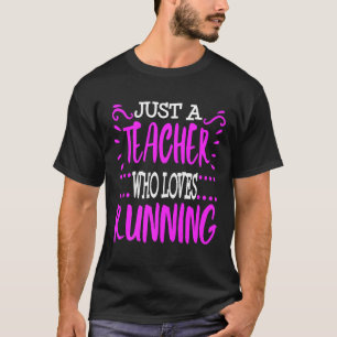 Lehrerin, die Halbmarathon-Teilnehmer beim ersten T-Shirt
