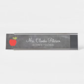 Lehrerin Name Red Apple White Script auf Chalkboar Schreibtischnamensplakette (Vorderseite )
