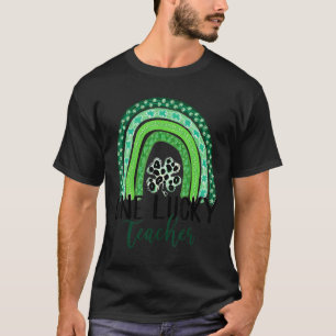 Lehrerin One Lucky Green Leaf C Rainbow St Patrick T-Shirt