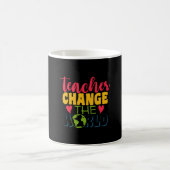 Lehrertagslehrer verändern die Welt Kaffeetasse (Mittel)