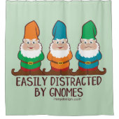 Leicht abgelenkt durch Gnomes Duschvorhang (Vorderseite)