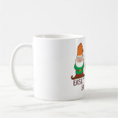 Leicht abgelenkt durch Gnomes Kaffeetasse (Links)