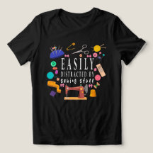 Leicht abgelenkt durch Nähen von Shirt, Nähen