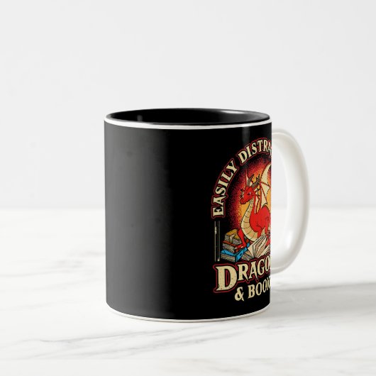 Leicht abgelenkt von Drachen & Bücher Nerd Dragon Zweifarbige Tasse (VorderseiteRechts)