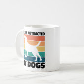 Leicht abgelenkt von Hunden Hund Geburtstag Memes Kaffeetasse (Vorderseite Links)