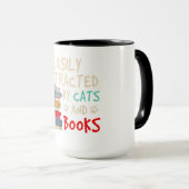 Leicht abgelenkt von Katzen und Büchern - Katze _ Tasse (VorderseiteRechts)
