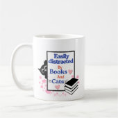 Leicht abgelenkt von Katzen und Büchern Tasse (Links)