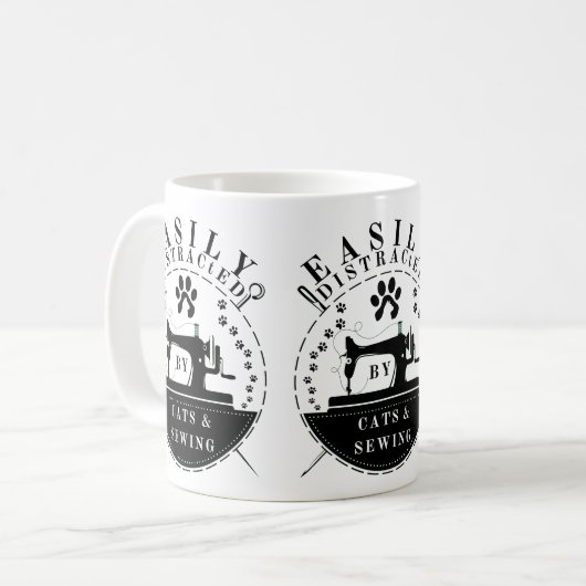 Leicht abgelenkt von Katzen und Nähen Kaffeetasse (Vorderseite Links)