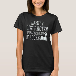 Leicht abgelenkt von Maine Coons und Büchern T-Shirt