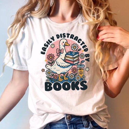 Leicht ablenkbar durch das Buch Goose Book Lover T-Shirt