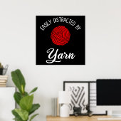 leicht ablenkbar mit Garnen Poster (Heimbüro)