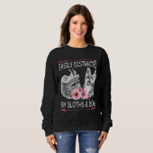 Leicht ablenkbare Hunde Blume Sweatshirt (Vorne ganz)