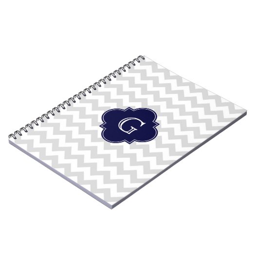Leicht graue Zickzack Navy Quatrefolienmonogramm Notizblock (Linke Seite)