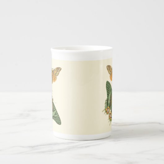 Leicht umgrenzte Schmetterlingsmalerei Porzellantasse (Vorderseite)