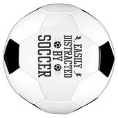 Leicht vom Fußball abgelenkt (Gedreht)