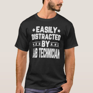 Leicht vom Labrador-Techniker-Labor abgelenkt T-Shirt