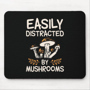 Leicht vom Pilz abgelenkt Mousepad