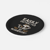 Leicht vom Pilz abgelenkt Pappteller (Schrägansicht)