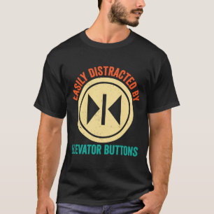Leicht von Aufzügen abgelenkt 1 T-Shirt