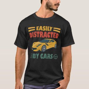 Leicht von Autos abgelenkt T-Shirt