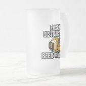 Leicht von Bier und Musik abgelenkt Mattglas Bierglas (VorderseiteRechts)