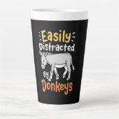 Leicht von den Affen abgelenkt Milchtasse (Vorderseite)