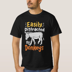 Leicht von den Affen abgelenkt T-Shirt