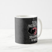 Leicht von Eichhörnchen und Wein abgelenkt Kaffeetasse (VorderseiteRechts)