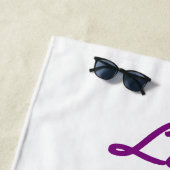 Leicht von Gymnastik und Hunden abgelenkt Strandtuch (Beispiel)