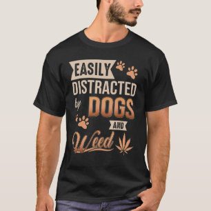 Leicht von Hunden abgelenkt und Hunde geschwitzt u T-Shirt