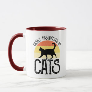 Leicht von Katzen abgelenkt Tasse