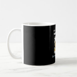 Leicht von Katzen und Bier abgelenkt Kaffeetasse