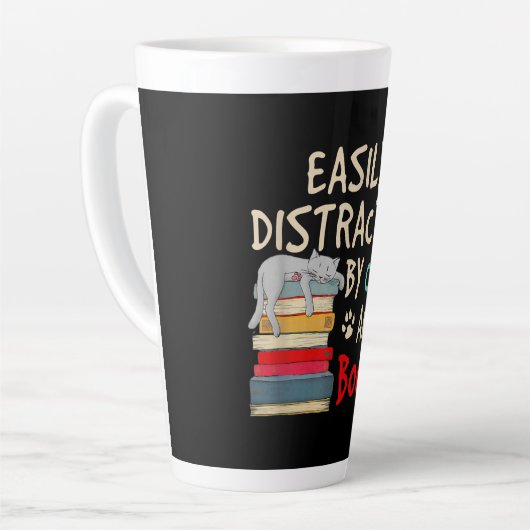 Leicht von Katzen und Büchern abgelenkt | Funny Ca Milchtasse (Linke Ecke)