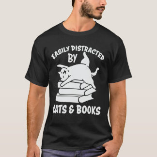 Leicht von Katzen und Büchern abgelenkt Katzenkätz T-Shirt