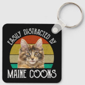 Leicht von Maine-Coons abgelenkt Schlüsselanhänger (Rückseite)
