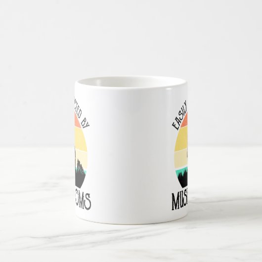 Leicht von Pilzen (Morel) abgelenkt Kaffeetasse (Mittel)