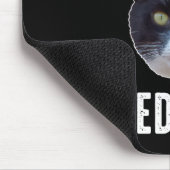 Leicht von Tuxedokatzen abgelenkt Mousepad (Ecke)