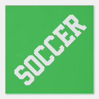 Leichtathletischer, schwach weißer SOCCER-Text auf
