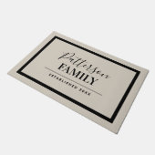 Leichte Beige-Familie Monogram Doormat Fußmatte (Schrägansicht)