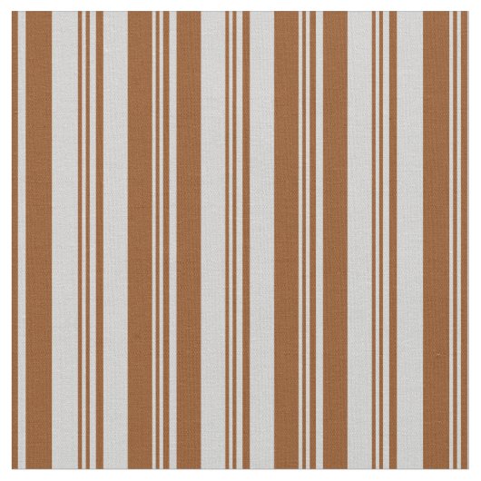 Leichte graue und braune Linien Stoff (Nahaufnahme)