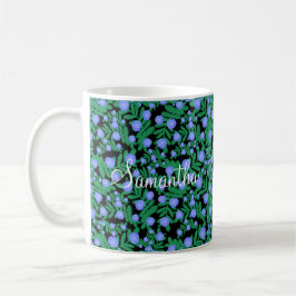 Leichte Lila Blume mit Blumenmuster und Pflanze mi Kaffeetasse