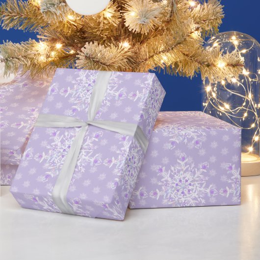 leichte lila Schneeflocke & glitzerndes Herz Geschenkpapier (Feiertage)
