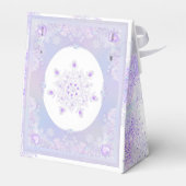 leichte lila Schneeflocke & glitzerndes Herz Geschenkschachtel (Rückseite)