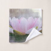 Leichte Rosa Lotus Blume Landschaft Badhandtuch Set (Waschlappen)