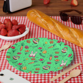 Leichte Teller für grüne Ostermuster